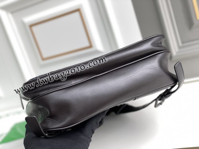 Bottega veneta高端男包 98049 寶緹嘉原廠進口牛皮男士後背包 BV經典款黑色雙肩包  gxz1363